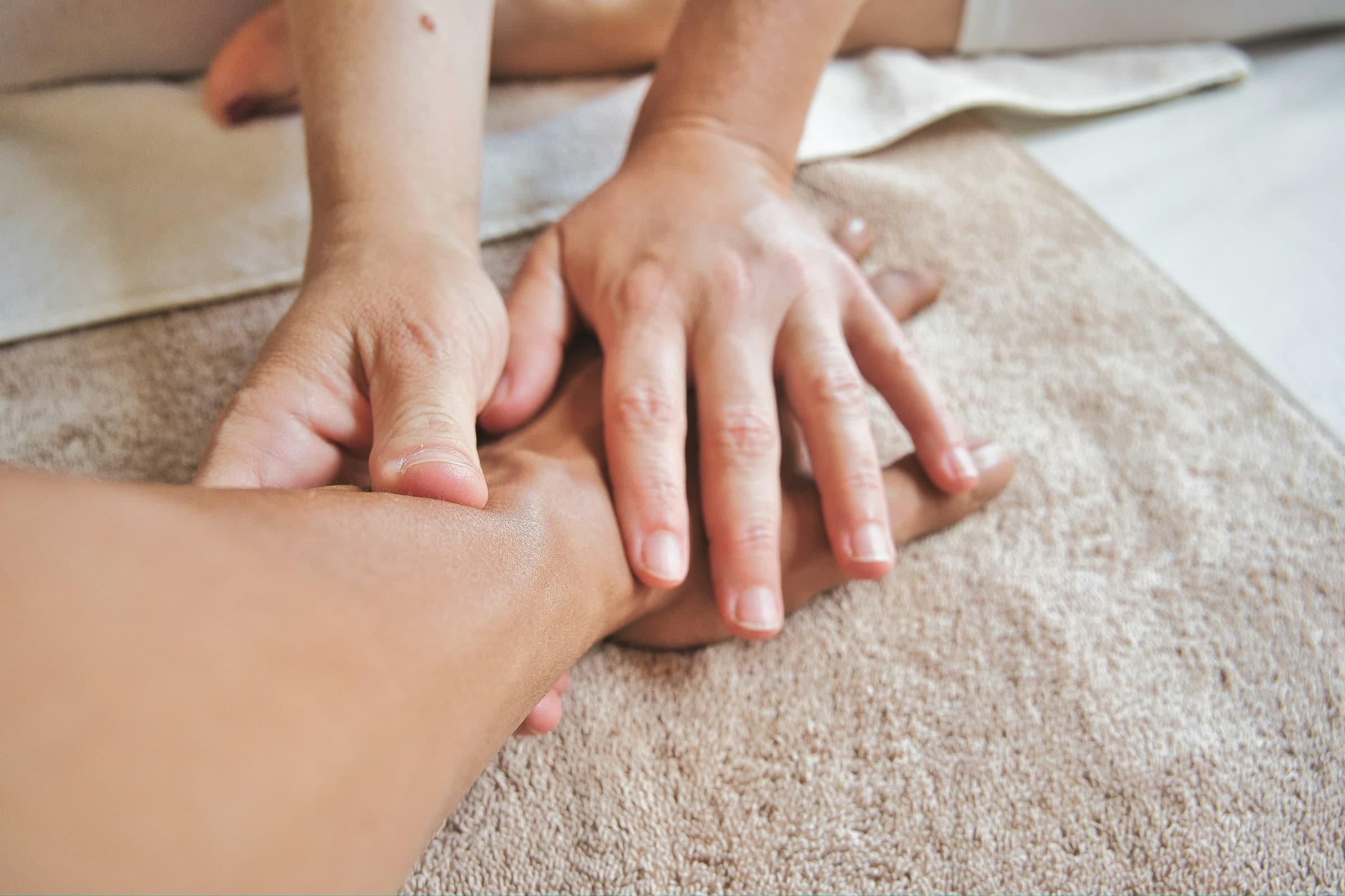 What Lymphatic Drainage Massage Feels Like, From a Toronto RMT